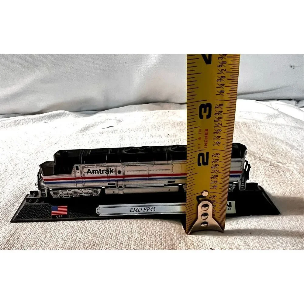 Locomotive N Scale EMD-FP45 AMTRAK Train Engine #530  DISPLAY